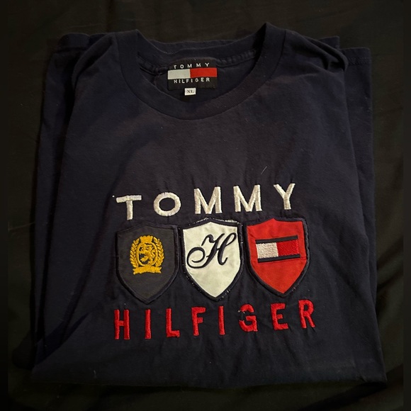 Tommy Hilfiger oversized tshirt - Picture 2 of 2